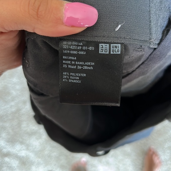 Men’s UNIQLO pants - Picture 3 of 4